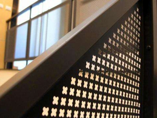 连云港冲孔网围栏